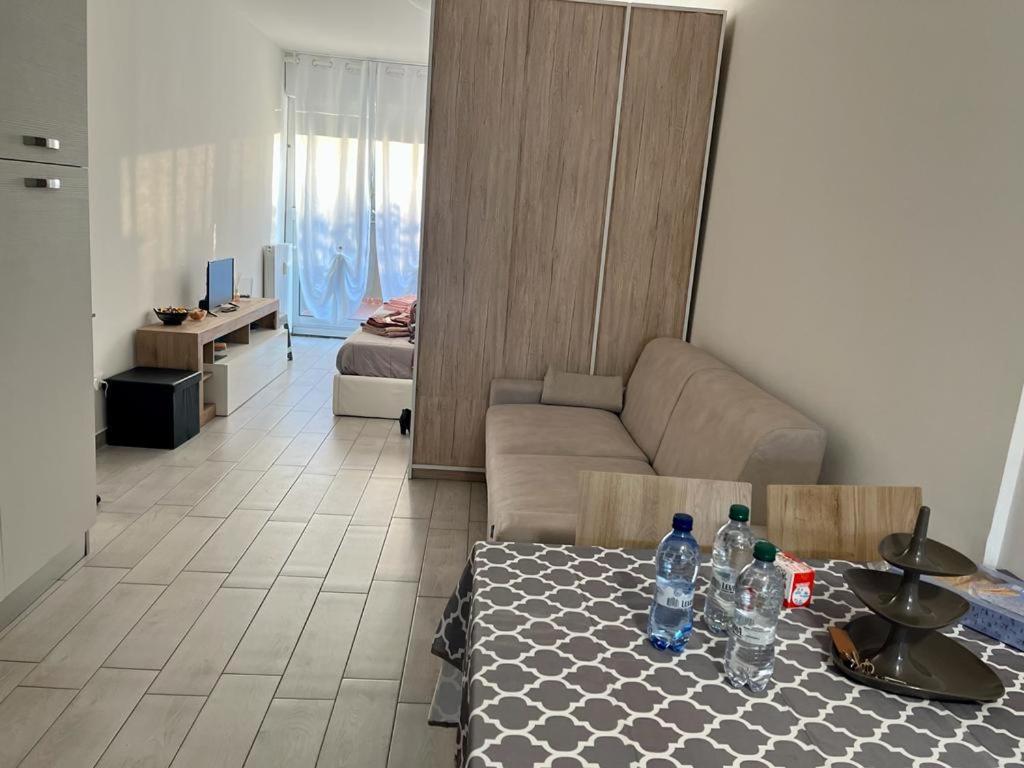 Einaudi Apartment Cologno Monzese Eksteriør billede