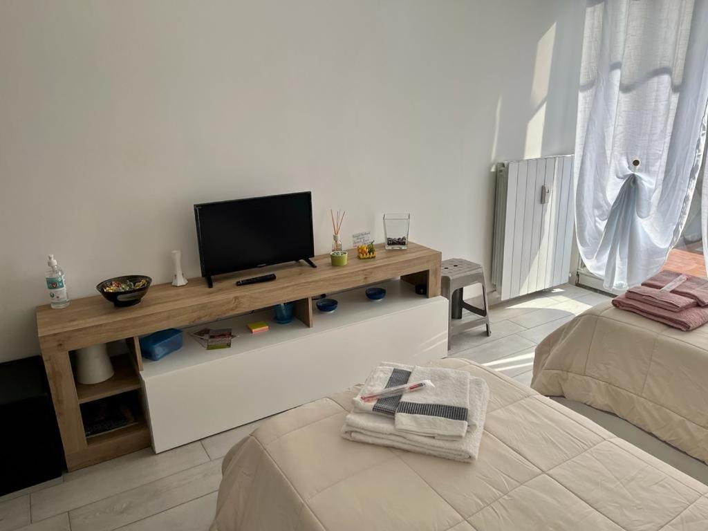 Einaudi Apartment Cologno Monzese Eksteriør billede