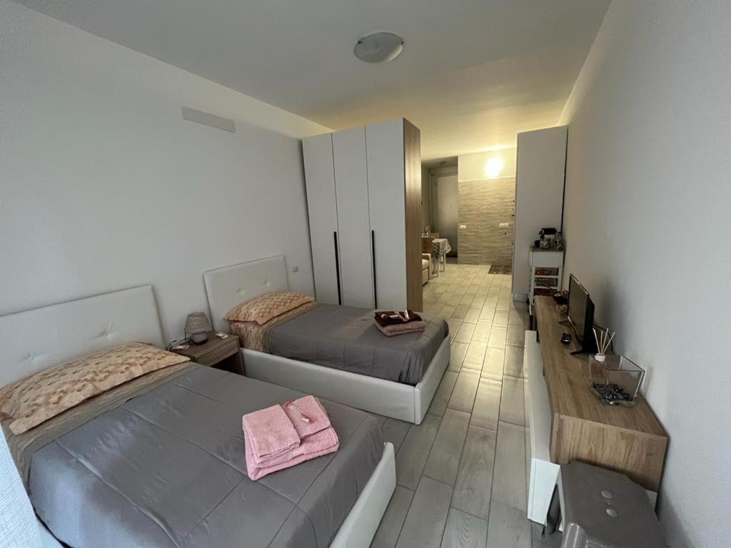 Einaudi Apartment Cologno Monzese Eksteriør billede